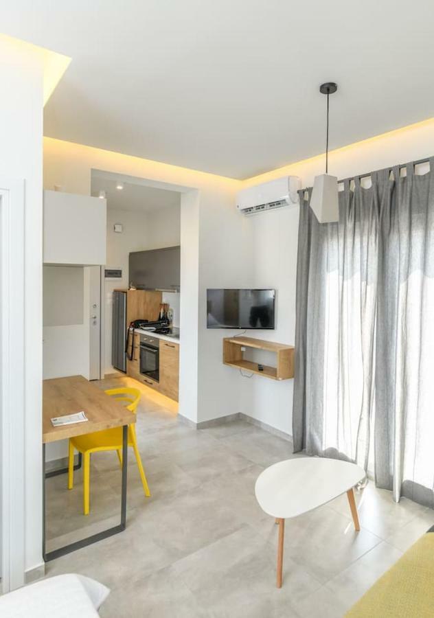 Superior Modern Apartment In The Center With View. โวโลส ภายนอก รูปภาพ